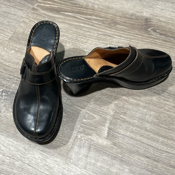 Born dark brown leather clog sz 8/ 39 New without tags - Picture 3 of 8